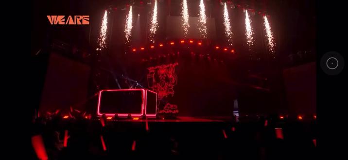 黃妃 WEARE 追追追