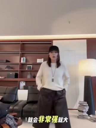 奶盖肌理感针织毛衣