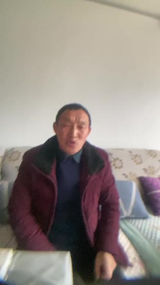 昨天晚上七点多左右,实然一声炮响,差点把玻璃抨坏了,感到很奇怪,不知道是哪里出了问题?感觉好瞎人,好惊呀🙈,粉丝朋友你们那里有这个现像吗?