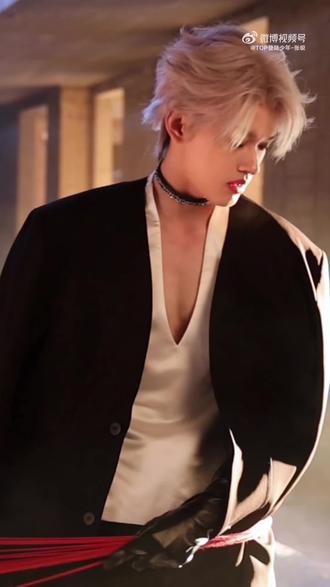 到底啥意思啊
#张极 #TOP登陆少年组合