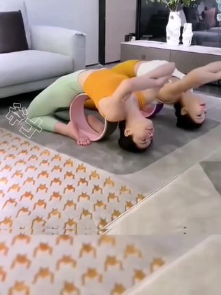 【星闪】瑜伽轮开背初学者健身瑜珈轮后弯神器滚筒环家用普拉提圈 #瑜伽轮#健身瑜珈轮#后弯神器滚筒环#家用普拉提圈