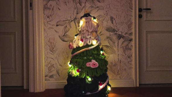 vlog|奶粉罐太多怎么办?做棵圣诞树吧🎄🎄🎄
#日常vlog #圣诞的100种打开方式 #在爱里长大