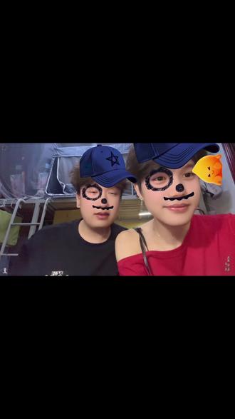突然闻到一股臭味#抽象 #日更 @旖旎中的独舞