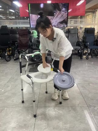 #衡互邦助行器 #适老化产品 #源头实力厂家 #工厂一手货 #一件也是出厂价 可以坐便的辅助神器 高低可以调节 适合不同身高使用
