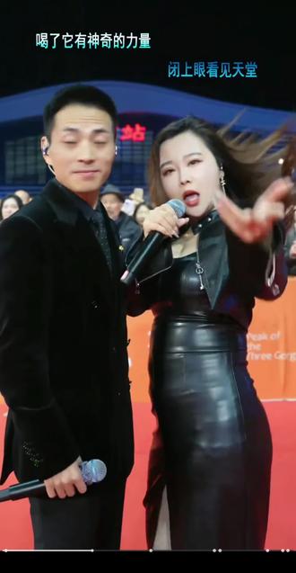 @金美希🌞⁹⁰³ 美女舞台表现力太强了,能歌善舞,太优秀了!#索图大舞台#金美希