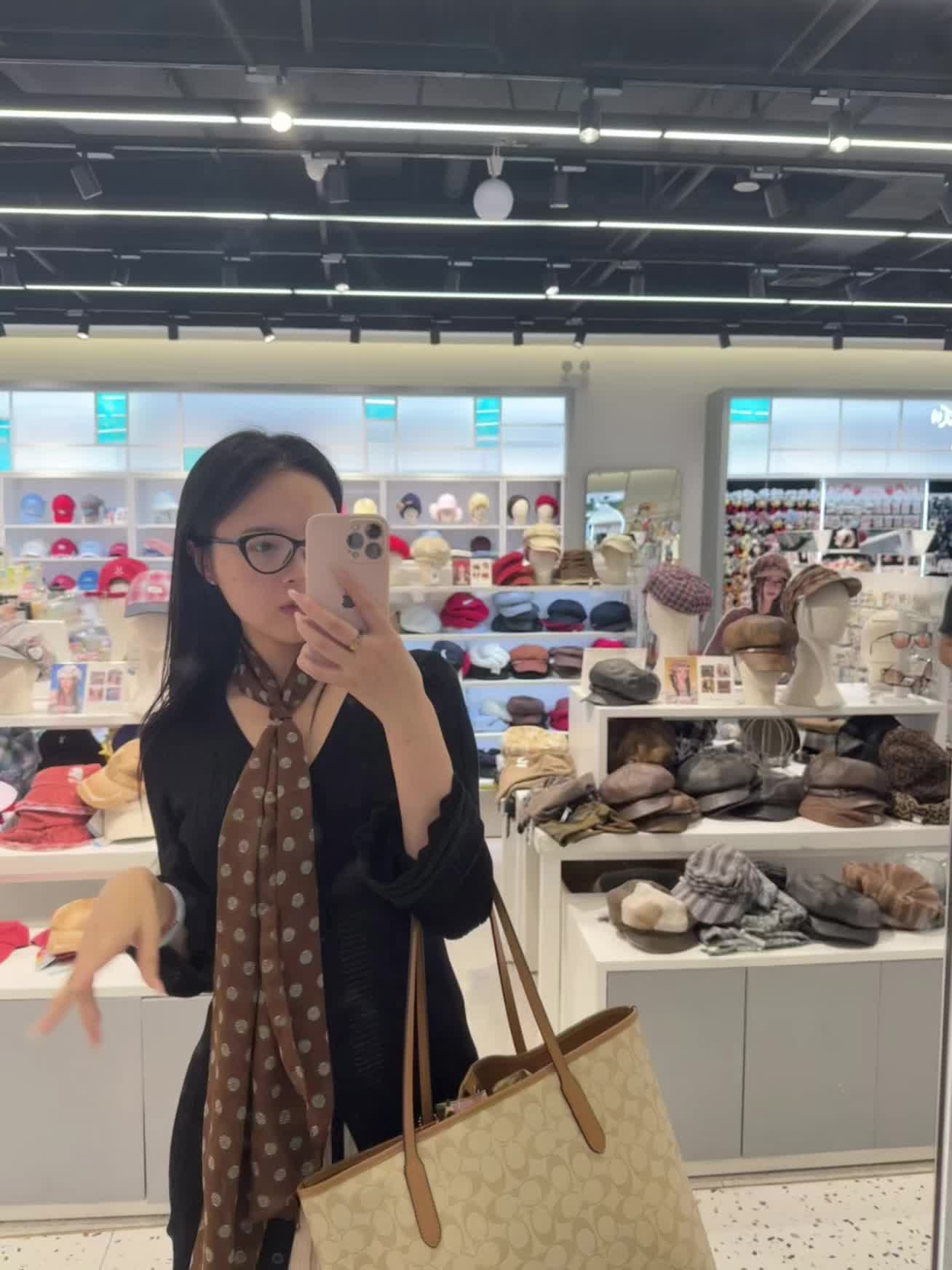 #今日穿搭 我喜欢的是灵魂契合,有原则的人。