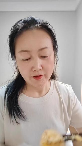 如何应对婆婆掺和? 婆婆管事太多,我们首先要懂得换位思考,保持理解,第二坦诚相待,第三择优录取,挑挑拣拣#婆媳 #家庭 #婆婆事多 #婆媳矛盾 #婆媳相处