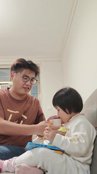 90后爸爸带娃日常#爸爸带娃 #小棉袄 #是时候展现真正的技术了 #亲子日常