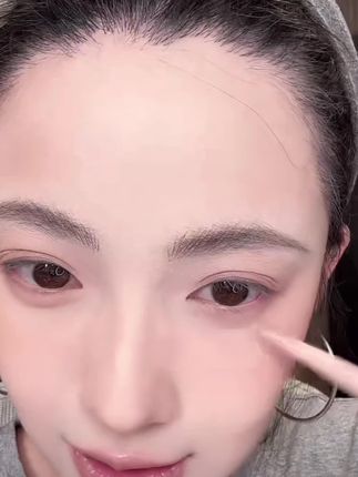 从来没有用过这么好用的卧蚕笔!真的很牛! #卧蚕 #卧蚕笔 #卧蚕教程#新手化妆教程 #欧若风