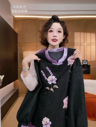 .茉花.2025秋原创匹马棉手工满绣丝绒拼接长袖上衣QM25Q3258484#每日分享 #这也太好看了 #牛仔棉丝绒拼接上衣 #超好看 #yolo