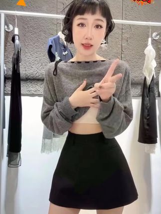 XIAOBAI 双色高腰显瘦半身裙2025年新款裙子INS风时尚百搭A字短裙#谁穿谁好看 #新款 #休闲百搭 #短裙 #高级感穿搭