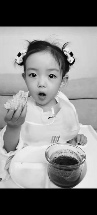 妈妈说啥腻😱@佳妻^ @小果酱🍓 @Lethe #小吃货 #假哭高手 yc不知