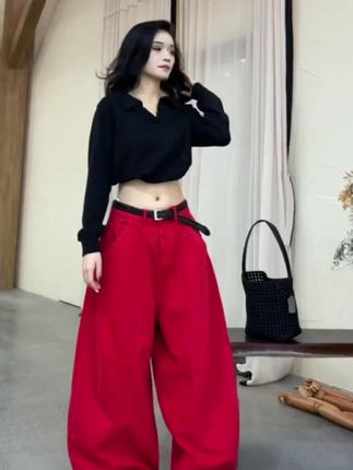 #女装服饰 #穿搭女装 #弯刀裤 #牛仔裤