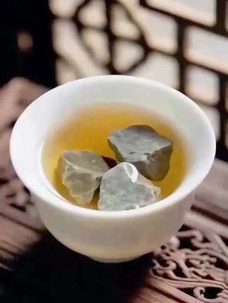 限时特惠 清石茶金钱草鸡内金组合 蒲公英玉米须红枣养身 冲泡简单 口感温和 适合饭后或午后放松时刻 天然草本 健康好选择 立即下单 享受清香茶饮 #健康饮茶 #滋阴补气 #养身好物 #中药搭配