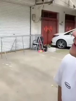 美婆婆五十多岁了,依然这么年轻,是每天早晚坚持使用这款眼霜,真的很好用,推荐婆婆自用款眼霜#护肤 #植贝维a醇抗皱眼霜 #点击小黄车直接购买