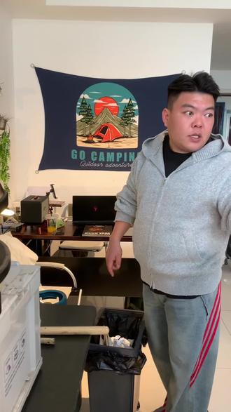 披萨小白进阶必看!3个秘诀分辨饼底熟没熟
#甲壳虫披萨 #披萨教学 #披萨培训 #意式窑炉披萨 #小成本创业