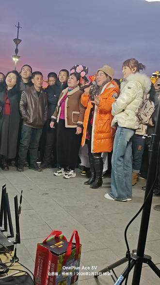 #户外直播现场 #忻州古城 #直播 #现场直击 #偶遇网红 @茹果 @茹果(生活号)