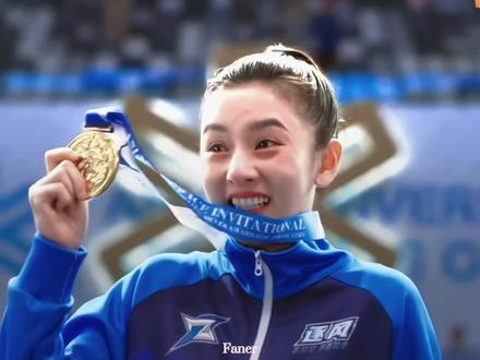 沈争一就像她的名字一样带着不服输性格 当你眼含泪水的站在领奖台时'就让这往事随风飘散'#宋祖儿 #宋祖儿董小青 #宋祖儿甄嘉芙 #甄嘉芙