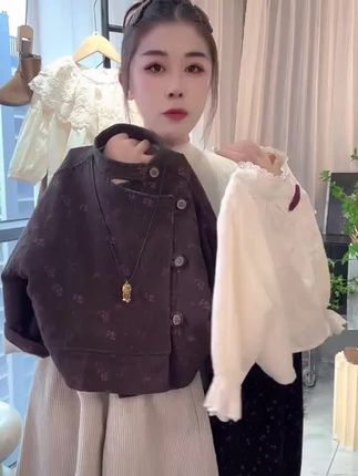 新款秋款纯色印花外套秋季休闲印花时尚碎花韩版外套女童#高品质童装 #每日童装分享#秋季新款  #童装搭配 #童装穿搭分享