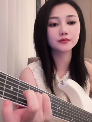 作为一名主播如果化妆卡粉那真的是太尴尬啦,自从用了这个气垫真的天天想用它化妆,不卡粉而且还控油不脱妆#自用好物推荐 #美妆