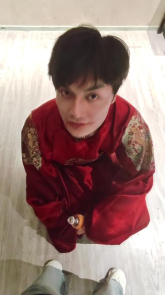 方亨这个萌!
#父女#剧本杀 #流芳#方亨#方圆