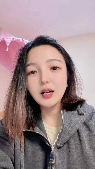 人鱼裤穿起来确实挺有韵味的,你们喜欢吗姐妹们?
#人鱼裤 #人鱼裤女款 #法棍裤 #春装 #女裤