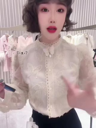 自能生羽翼,何必仰云梯? 人生蕞好的贵人, 就是努力向上的自己。#一键开启秋冬穿搭 #高定系列 #哥文花园