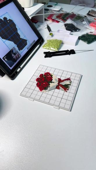 送大家一束花,要好好爱自己
#拼豆图纸 #拼豆 #我在抖音玩拼豆 #拼豆人有自己的春节 #过年不无聊大赏