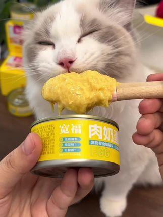 小猫咪的无菌蛋。猫咪炫的停不下来,还有主食猫饭,营养美味又长肉。#猫罐头 #宽福 #猫饭 #主食猫饭 #萌宠好物