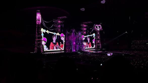 《唯你懂我心》#汪苏泷南宁演唱会 #十万伏特 #罗曼城 #演唱会现场live