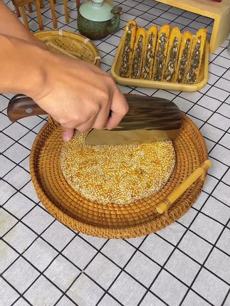 #月饼 #传统美食 #小时候的味道 #家乡特产