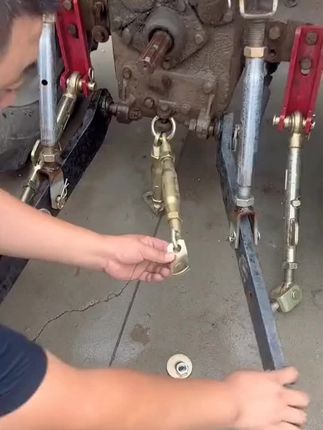 单杠小四轮改装限位拉杆悬挂通用型40马力以下可用#限位拉杆 #好物推荐