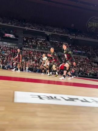 面对单人拦网,石川毫无压力#排球