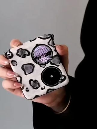 适用于华为purax、华为purax典藏版、荣耀magicvflip、华为pocket2、华为pocket2艺术定制版华为pockets、小米mixflip、华为p50pocket、三星Zflip6、三星Zflip3、三星Zflip4、oppofindn3flip、Vivo xflip、摩托罗拉Razr50、摩托罗拉Razr50 Ultra、摩托罗拉Razr60#这个手机壳真的长在我心巴上了 #华为purax #华为purax典藏版 #三星zflip5 #摩托罗拉Razr60