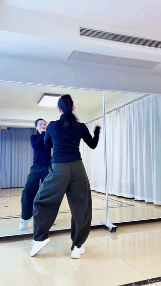 只为你一笑0.7慢速口令教程 #零基础学舞蹈 #广场舞 #简单易学