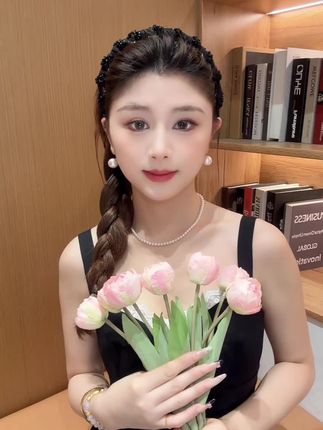 人手必备小轻奢小香风发箍 怎么戴,怎么用太好看了叭#每天都要美美哒😍😍 #发箍 #女人一定要爱美 #每天都要美美哒😍😍