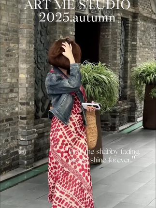 一眼明艳超显白女神感港风美人斜裁完美身材飘飘连衣裙#时尚穿搭时尚穿搭时尚 #今日穿搭 #小个子穿搭 #全能三好宝宝喝源悦 #钱纹地漏流水生花