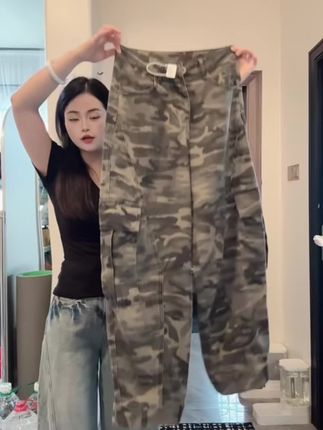 嘻哈风迷彩工装弯刀牛仔裤女2025夏季新款高腰宽松显瘦美式休闲裤#休闲裤 #牛仔裤 #夏季新款 #工装裤 #百搭