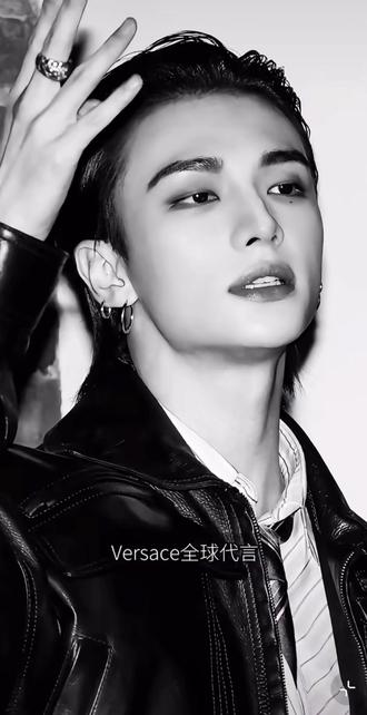 黄铉辰 为艺术而生#黄铉辰#向全世界安利 #hyunjin #韩娱 #明星 来自网络