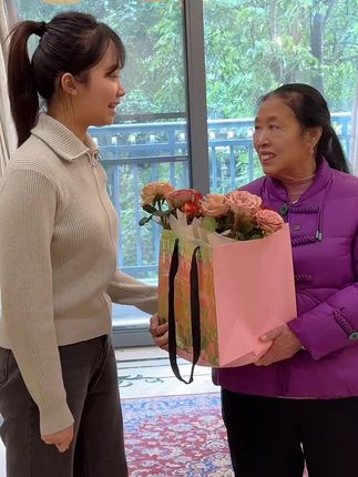 黄妈妈当真没白疼小琴 #瑛派儿工厂老黄 #好物推荐🔥 #国货之光 #沐浴露 #强烈推荐