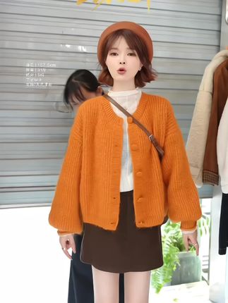 【香香严选】“南风过境”2025秋季新款琥珀流光短款毛衣外套#显白颜色 #显高显瘦#时尚减龄穿搭