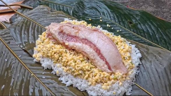 我们过年不吃饺子!吃大肉粽子😜 #灵山大粽 #广西过年吃粽子 #除夕快乐 #吃货
粽=总
新的一年,总有得吃!总有得福!总是顺遂!总是美好!