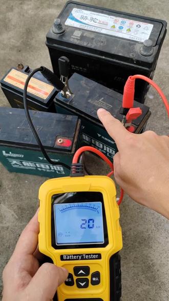 有了这个全智能电瓶检测仪再也不用被忽悠换电瓶了!它能精准检测电瓶真实寿命,判断是否需要更换, 适用于各种汽车电瓶电动车电瓶#汽车电瓶#电动车电瓶#电瓶检测仪#电瓶亏电