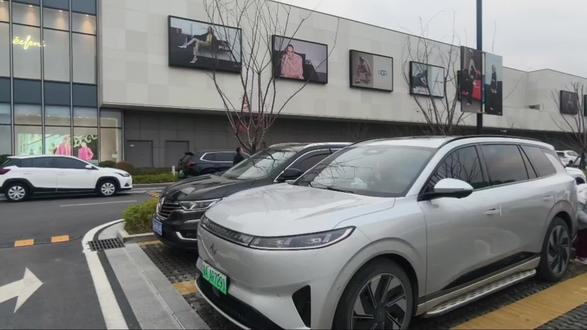 奕派008用车小技巧:动态壁纸设置#ota升级 #动态壁纸 #东风奕派eπ008 #东风奕派 #马上有钱