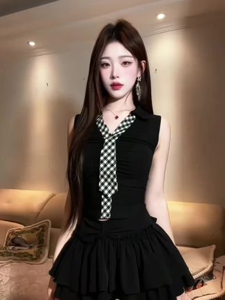 【iqcq气球熊辣妹显瘦翻领纯欲风短袖上衣夏季高腰半身a字短裙套装】#显瘦#短裙#显瘦#百搭#半身裙