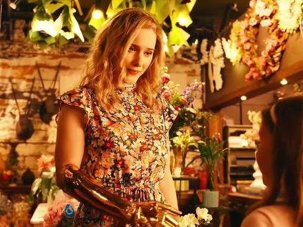 拜金娇妻逼夫打造黄金臂,死后竟化为厉鬼索命!
#一剪到底影视解说 #创作者中心 #创作灵感 #惊悚