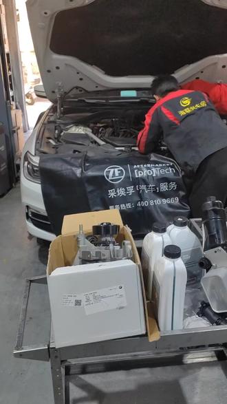 宝马530油电混合,检修发动机系统漏冷却液#宝马漏水