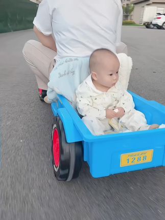 #儿童电动车 #带你兜风 #儿童车 #大玩具 #拖拉机