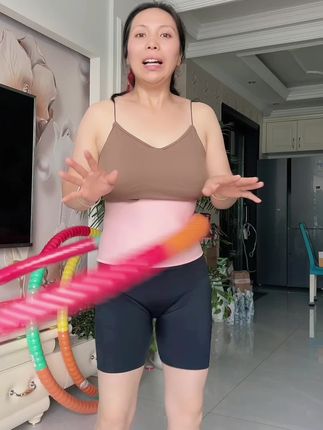 #呼啦圈转起来 #甩出小蛮腰 #甩掉大肚腩