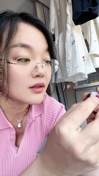 华为gt6,卸表带千万不要拆卸螺丝,一秒钟拆卸安装非常简单#华为gt6 #华为手表 #华为智能手表 #橡胶表带 #拆卸表带